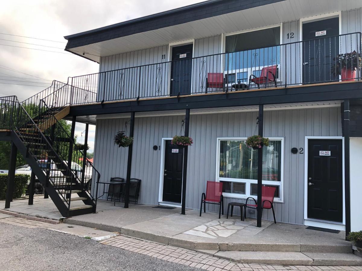 New Rockland Motel Bobcaygeon Exterior photo