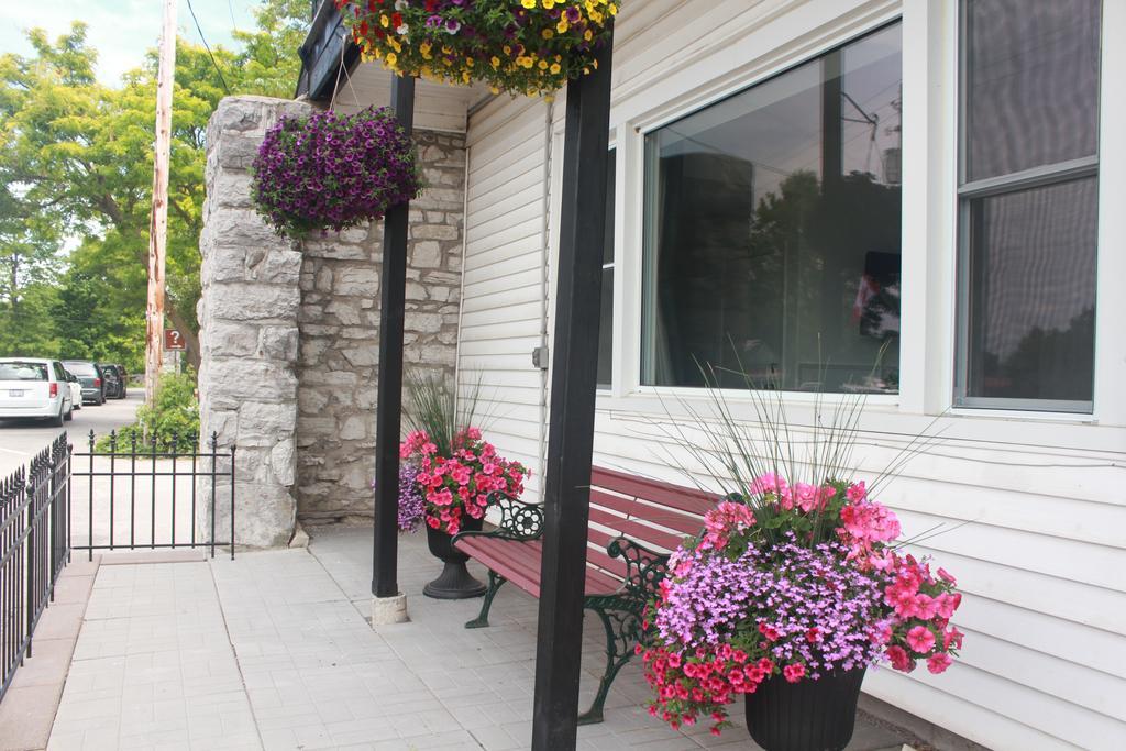 New Rockland Motel Bobcaygeon Exterior photo